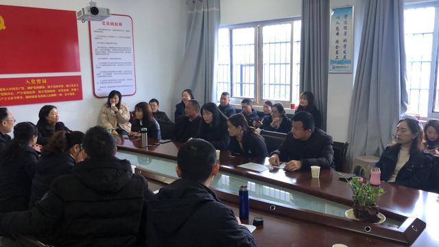 岳阳市水务集团城南分公司:启动抄催"三人小组"